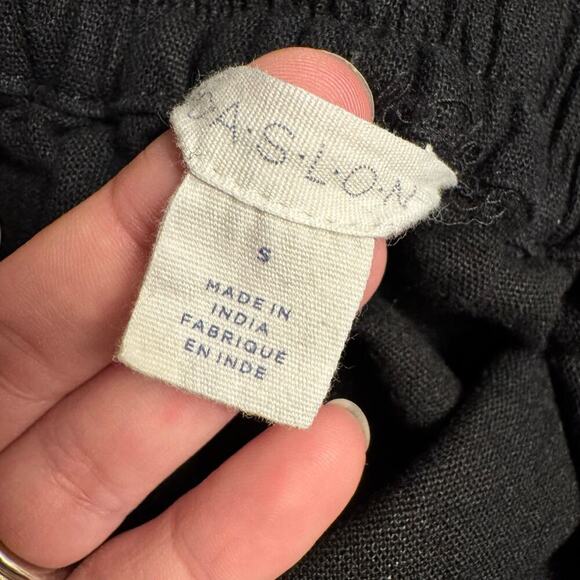 Caslon Women’s Black Linen Blend Shorts - Size Small - Elastic Waist & Pockets - Picture 2 of 11